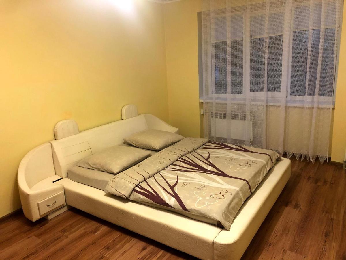 Gil Apartments, Lermontova 1A, Centre Ужгород Экстерьер фото